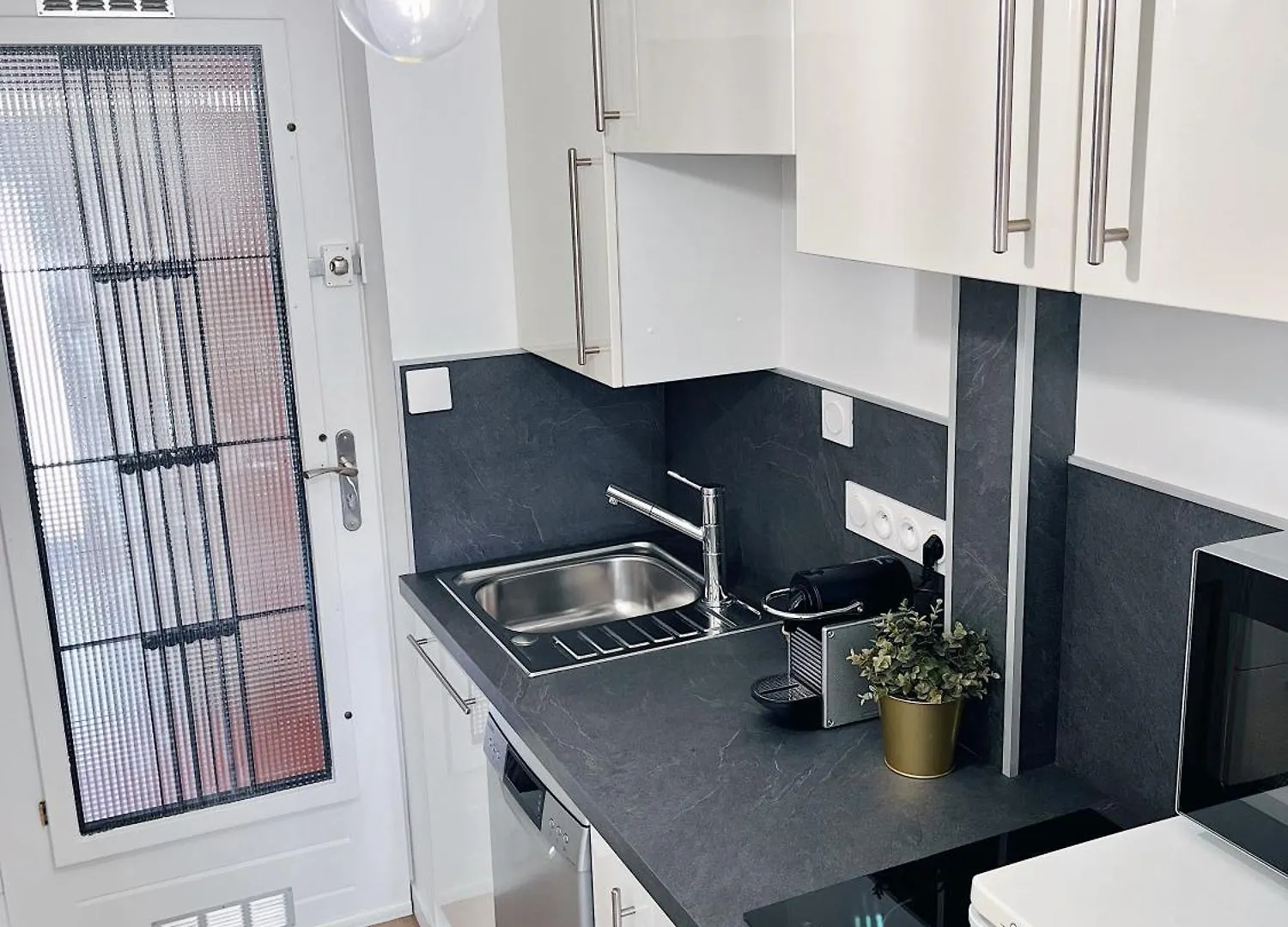 Studio 4 Personnes - Proche Des Plages Saint-Raphael  Apartment